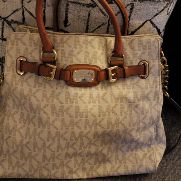 Michael Kors Hamilton bag - Picture 8 of 8